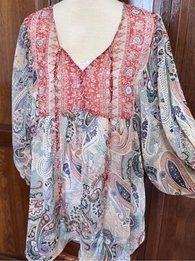 Gigio Western Peasant Style Paisley V-Neck Sheer Top Large